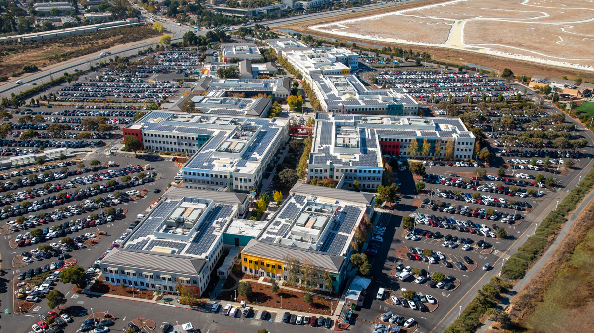 Facebook-Headquarters---Menlo-Park,-CA